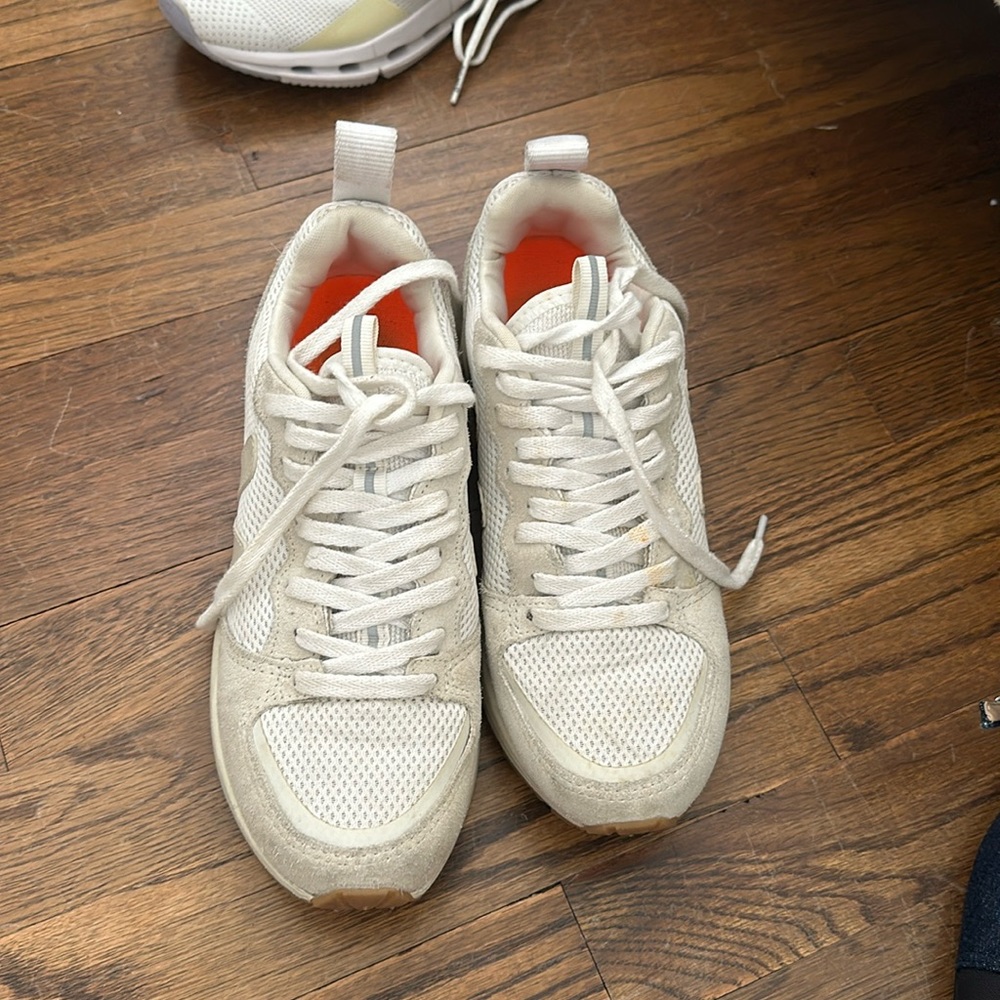 Veja sneakers. Size 7, great condition